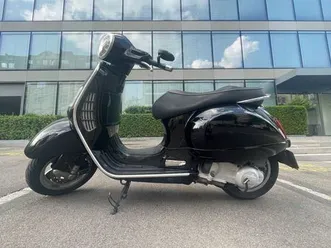 piaggio-vespa-granturismo-gt200