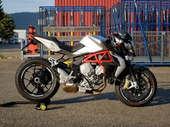 mv agusta brutale 800