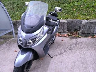 scooter maxsym 400i