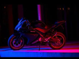 yamaha schwarz/gold yzf-r125