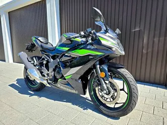 kawasaki ninja 125 // tiefergelegt