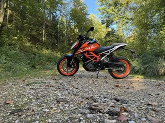 ktm duke 390, top zustand, jg 2020