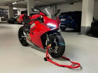 ducati - panigale v4
