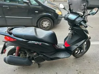 piaggio medley 150