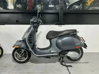 2022 vespa gts 300