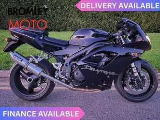 triumph daytona 955