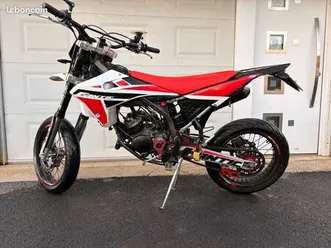 moto 50 cc fantic bêta