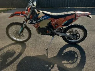 vend ktm 250 exc de 2014■carte grise et contrôle technique ok ■très bon état ■plus de renseignements sur demande ■ne répond pas aux mails