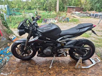 triumph street triple 765 rs naked petrol manual x-ring euro 4 (122 ps) 765 cc