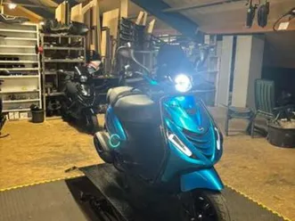 piaggio zip 4t3v 2022 ice blue — scooters | piaggio — marktplaats