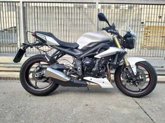 triumph street triple 675 bianco