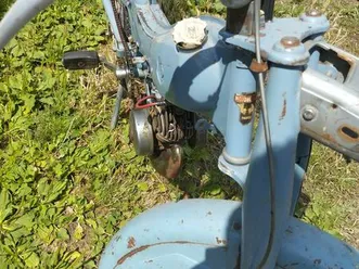 mobylette motobecane av65