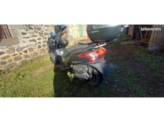 scooter kymco 125 3200 km 0,5 2015 bon état contrôle technique ok 1500 euros contact uniquement par téléphone