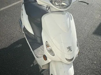 scooter peugeot v-clic
