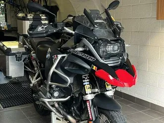 ② bmw r1200 gs adventure