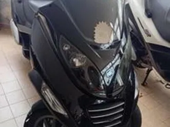 piaggio mp3 250 i