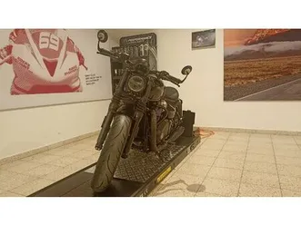 triumph bonneville bobber