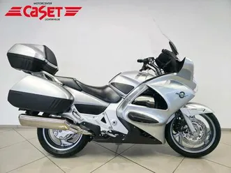 ② honda st 1300 a (année de construction 2008)