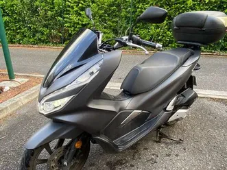 scooter honda pcx - trés bon état
