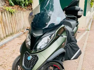 scooter piaggio mp3 350