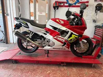 ② honda cbr 600 f3