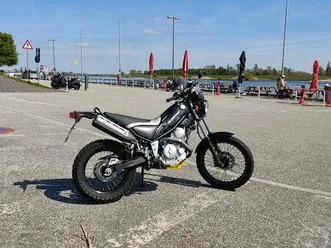 yamaha xg250 tricker