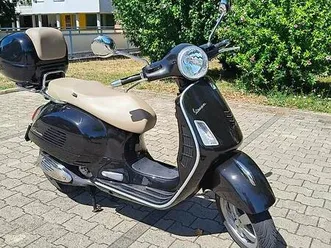 vends : piaggio vespa gts super300