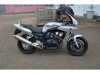 yamaha fzs 600 fazer