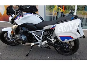 bmw r1250r hp akra,3 paketffer,notruf,1.hand