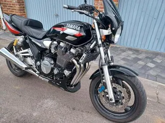 ② yamaha xjr1300 !!! révisée à neuf !!!