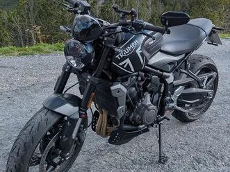 triumph trident 660 / quickshifter / kurzes heck