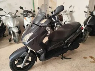 yamaha x-max 125