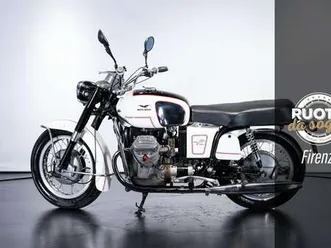 moto guzzi v7 700 bianco