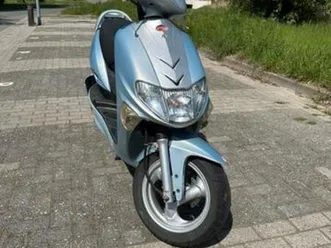 kymco vitality 50 2t brommer — scooters | kymco — marktplaats