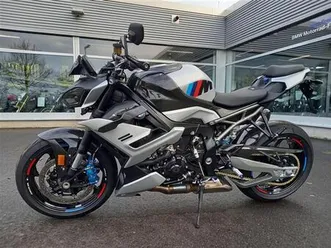 bmw m 1000 r