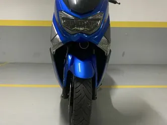 vendo yamaha nmax 125 18km mota de garagem com 2 chaves 2600negaciavel benfica