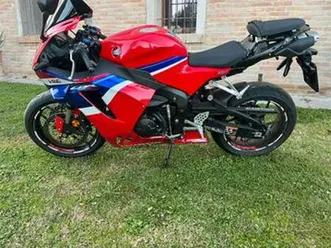 honda cbr 600rr 1600 km incidentata