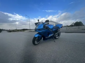 suzuki gsxr 1000 castelo de penalva