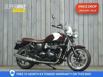 triumph bonneville 900