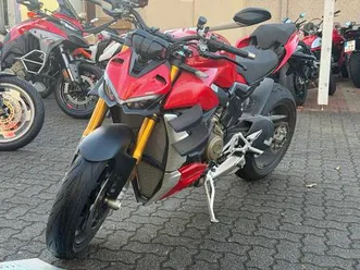 ducati v4s streetfighter