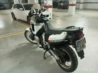 honda - xrv africa twin