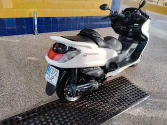 yamaha - majesty de 400