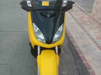 yamaha - xmax 250 carburación
