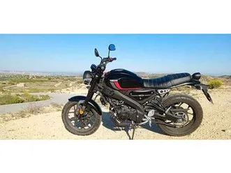 yamaha - xsr 125 cc - negra