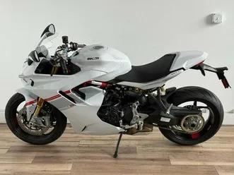 2024 ducati supersport 950 s white stripe