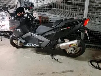 aprilia srv 850