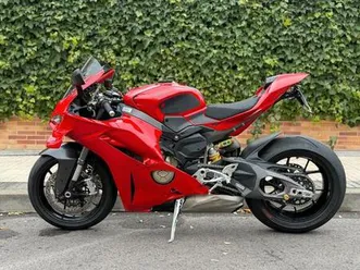 ducati - panigale v4