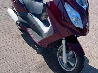 peogeot satelis 125 ccm roller renterfahrzeug sehr gepflegt