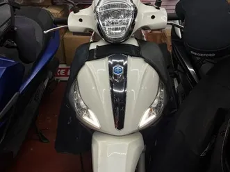 piaggio, medley, 2016, 125 (cc) yamaha honda pcx nmax