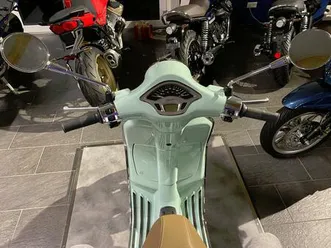 vespa primavera 50